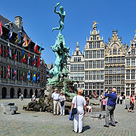 Antwerp City Hall, guildhalls and the statue of Brabo at the Grote Markt / Main Square / Grand Place, Belgium