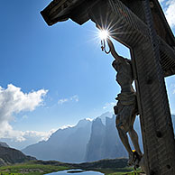 Crucifix near the mountain refuge Dreizinnenhütte / Rifugio Antonio Locatelli at the Drei Zinnen / Tre Cime di Lavaredo in the Dolomites, Italy
<BR><BR>More images at www.arterra.be</P>